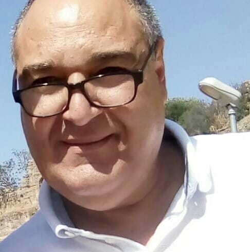 الساحرة والفقيه ومزاج الدول (قصة)